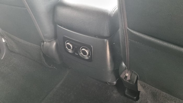 2014 Mitsubishi Pajero VR-X