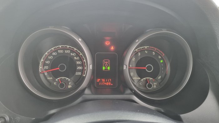 2014 Mitsubishi Pajero VR-X