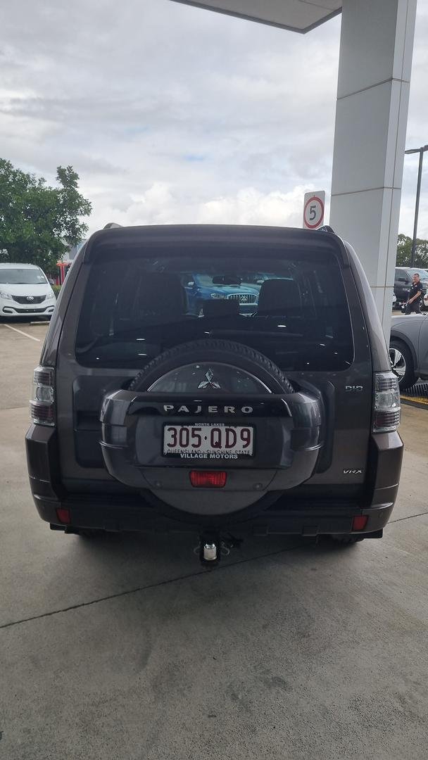 2014 Mitsubishi Pajero VR-X