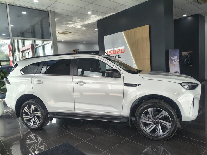 2026 Isuzu MU-X LS-T