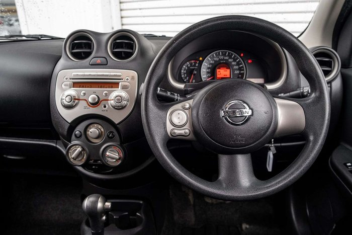2013 Nissan Micra ST-L