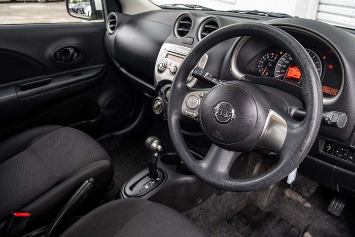 2013 Nissan Micra ST-L