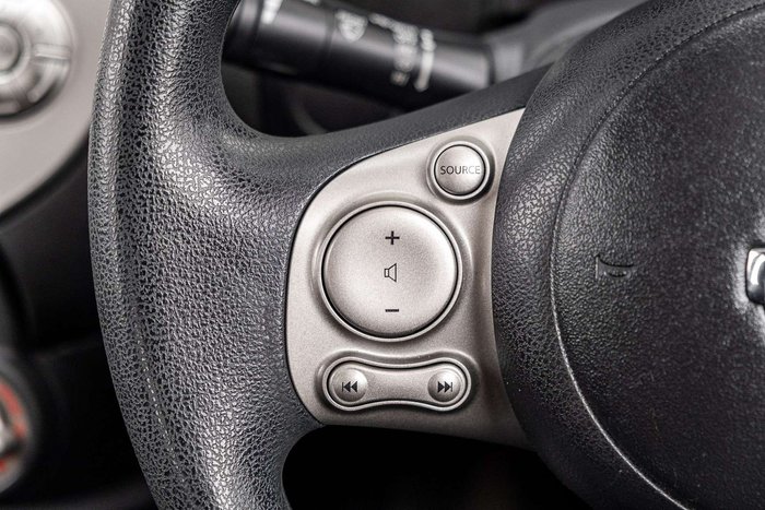 2013 Nissan Micra ST-L