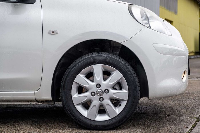 2013 Nissan Micra ST-L