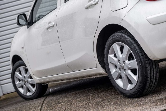 2013 Nissan Micra ST-L