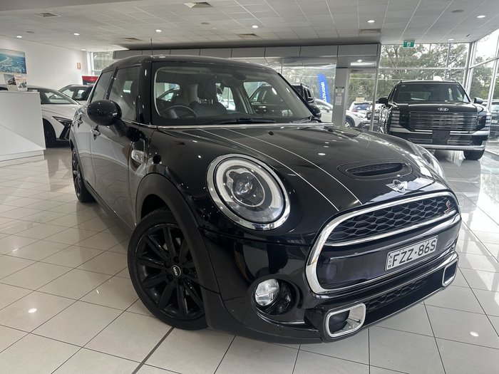 2015 MINI Hatch