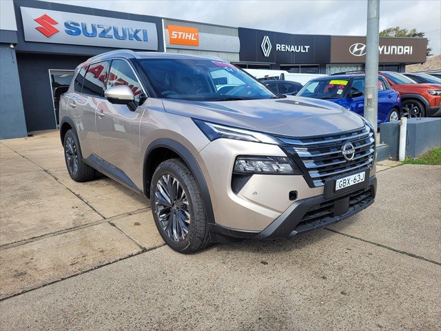 2026 NISSAN T33
