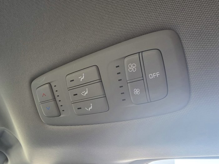 2025 Kia Carnival S
