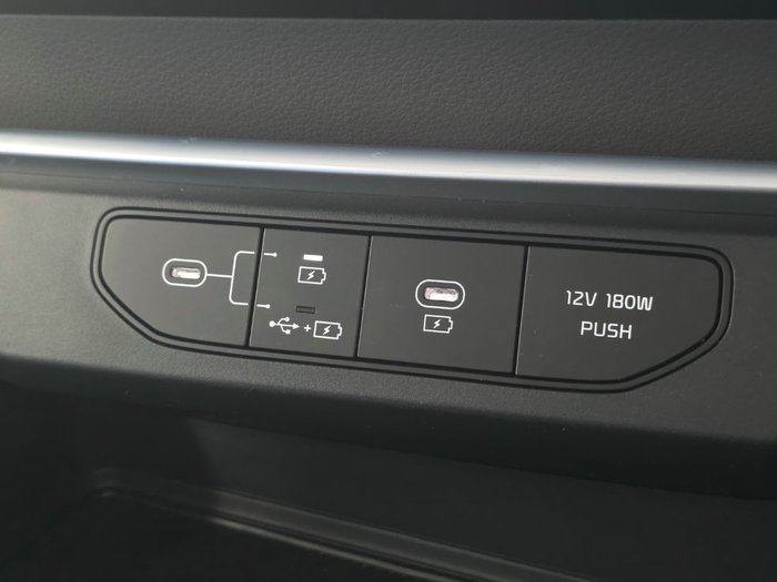 2025 Kia Carnival S
