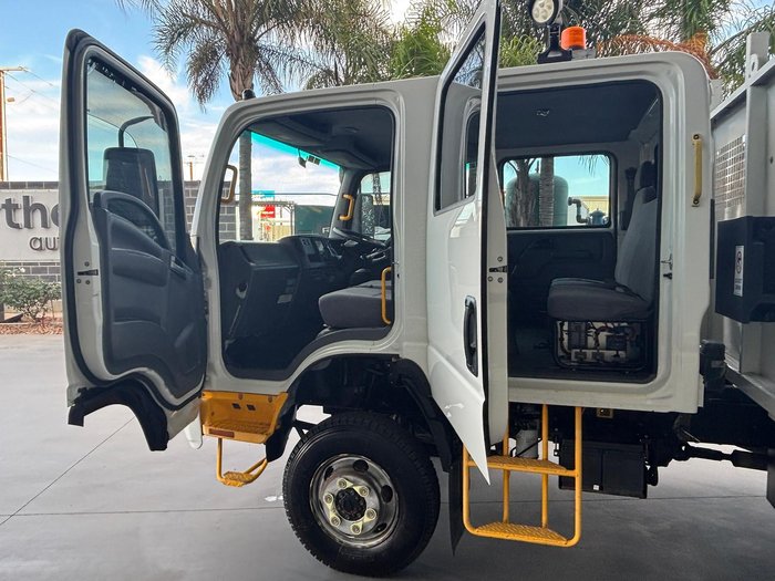 2017 Isuzu N Series NPS 75/45-155