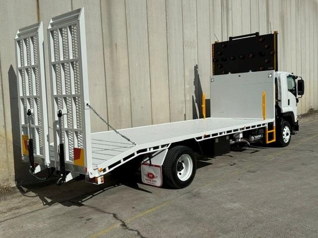 2014 Isuzu F Series FTR 900 Premium