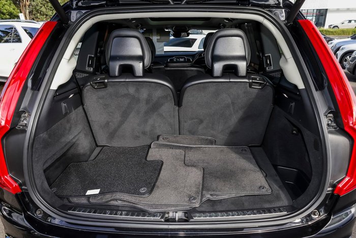 2023 Volvo XC90 Ultimate B6 Dark