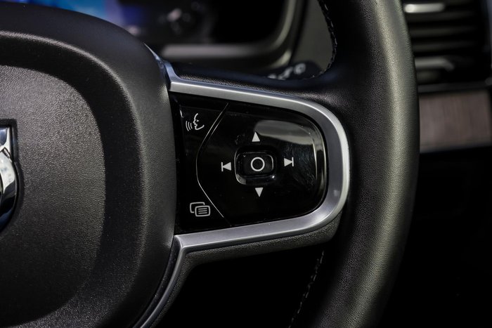 2023 Volvo XC90 Ultimate B6 Dark
