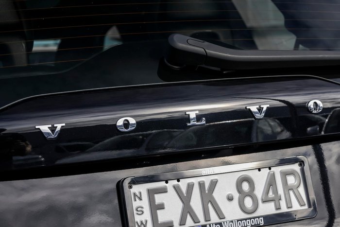 2023 Volvo XC90 Ultimate B6 Dark