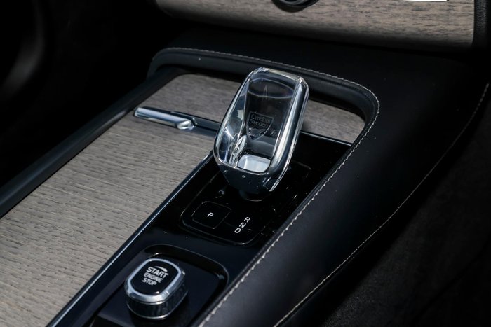 2023 Volvo XC90 Ultimate B6 Dark