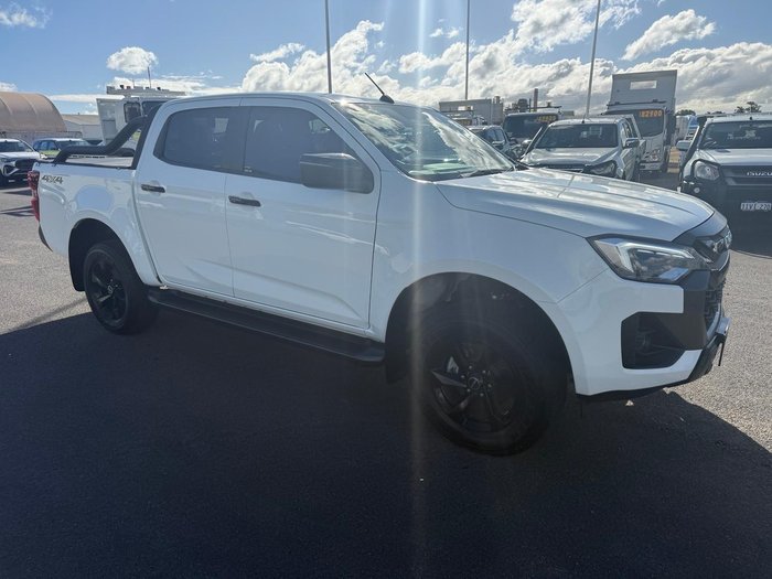 2025 Isuzu D-MAX X-RIDER