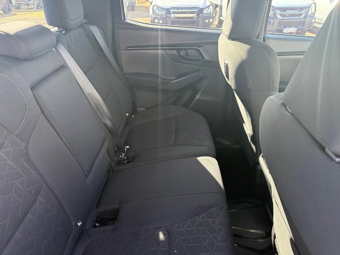 2025 Isuzu D-MAX X-RIDER