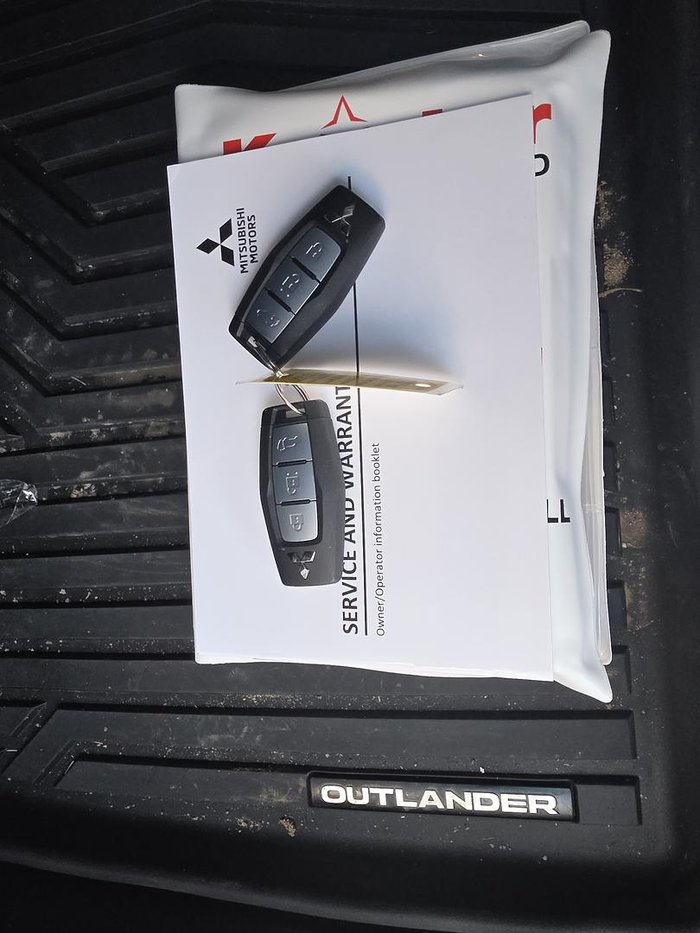 2025 Mitsubishi Outlander Exceed Tourer