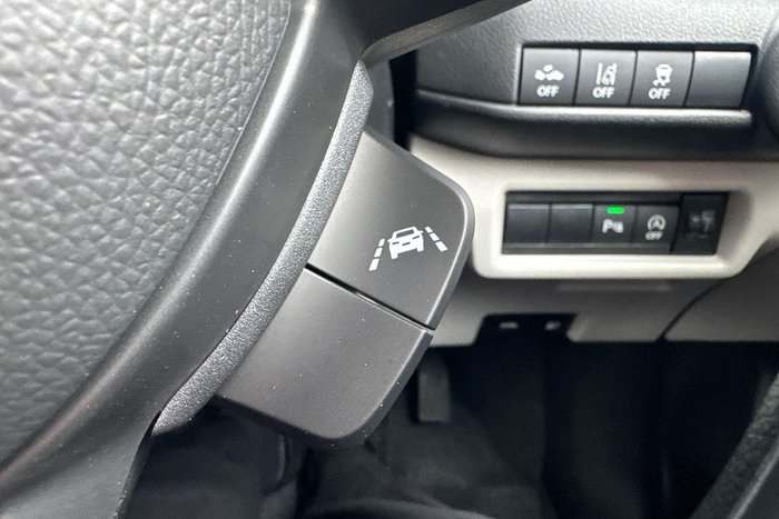 2026 Suzuki Swift Hybrid UZ Pure White (ZVR)