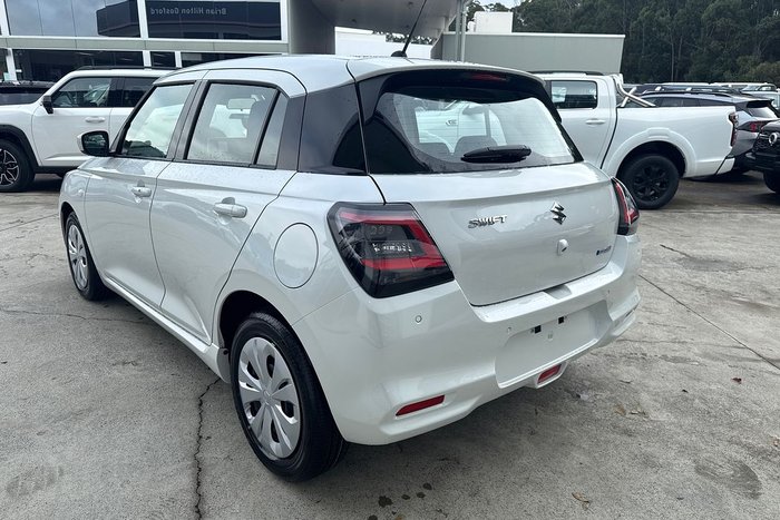 2026 Suzuki Swift Hybrid UZ Pure White (ZVR)
