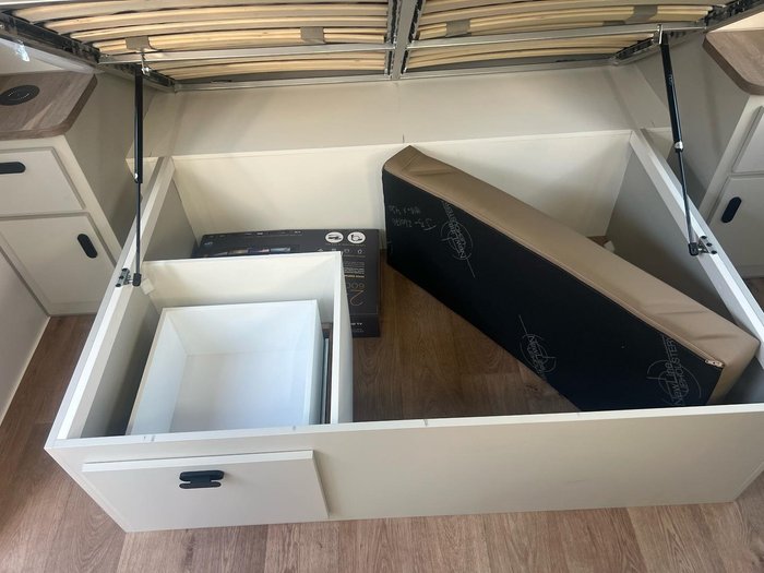 2026 JB Caravans Gator X 18'6 Front Door L Lounge
