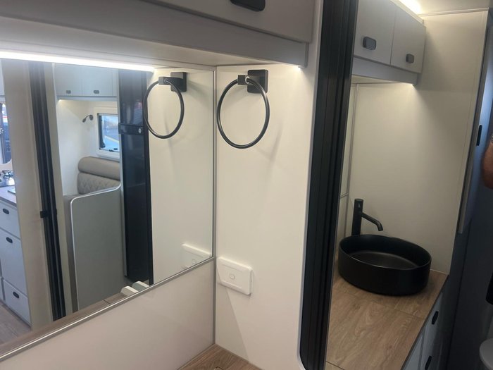 2026 JB Caravans Gator X 18'6 Front Door L Lounge