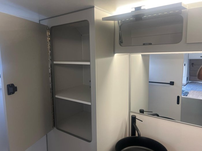 2026 JB Caravans Gator X 18'6 Front Door L Lounge