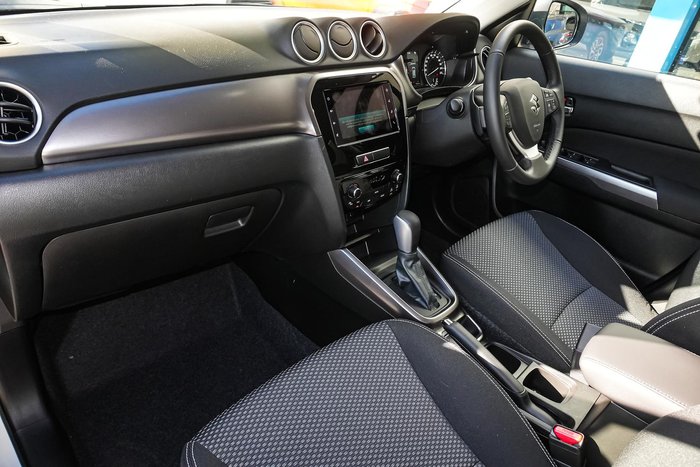 2025 Suzuki Vitara Turbo Hybrid