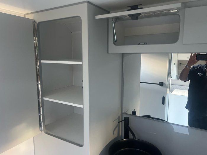 2026 JB Caravans Scorpion Sting Air 21'6