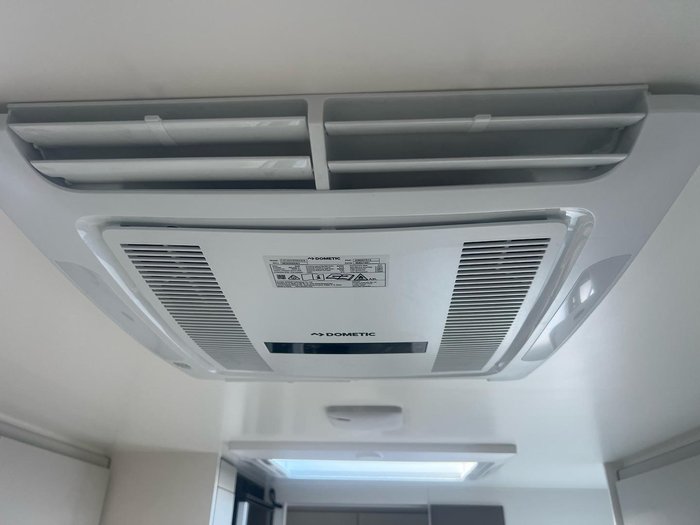 2026 JB Caravans Scorpion Sting Air 21'6