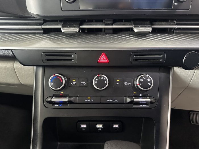 2021 Kia Carnival S