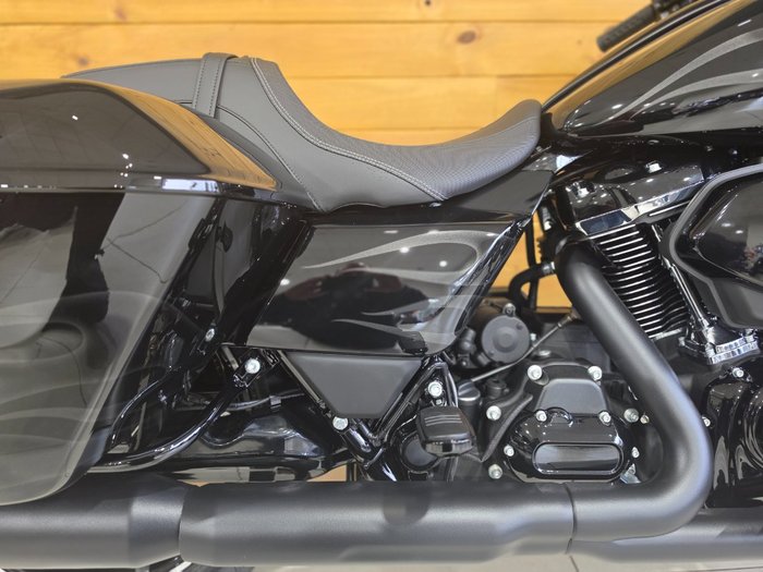2025 HARLEY-DAVIDSON FLHX STREET GLIDE (117)