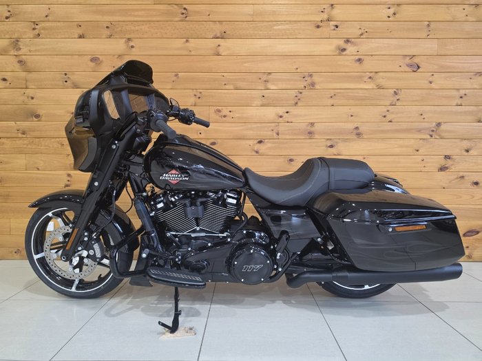 2025 HARLEY-DAVIDSON FLHX STREET GLIDE (117)