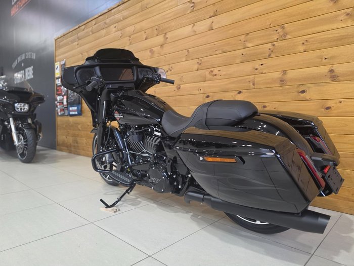 2025 HARLEY-DAVIDSON FLHX STREET GLIDE (117)