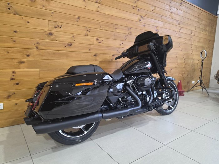 2025 HARLEY-DAVIDSON FLHX STREET GLIDE (117)