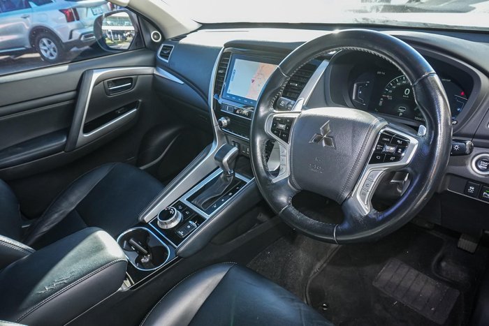 2020 Mitsubishi Pajero Sport Exceed