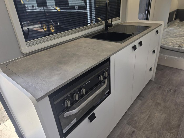2024 New Age Caravans Manta Ray Mr18 Expedition - 3000Watt Inverter, Offgrid Van!