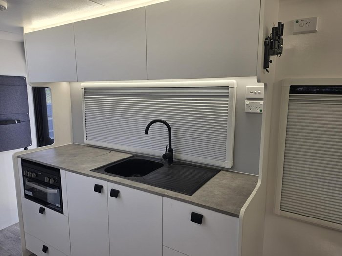 2024 New Age Caravans Manta Ray Mr18 Expedition - 3000Watt Inverter, Offgrid Van!