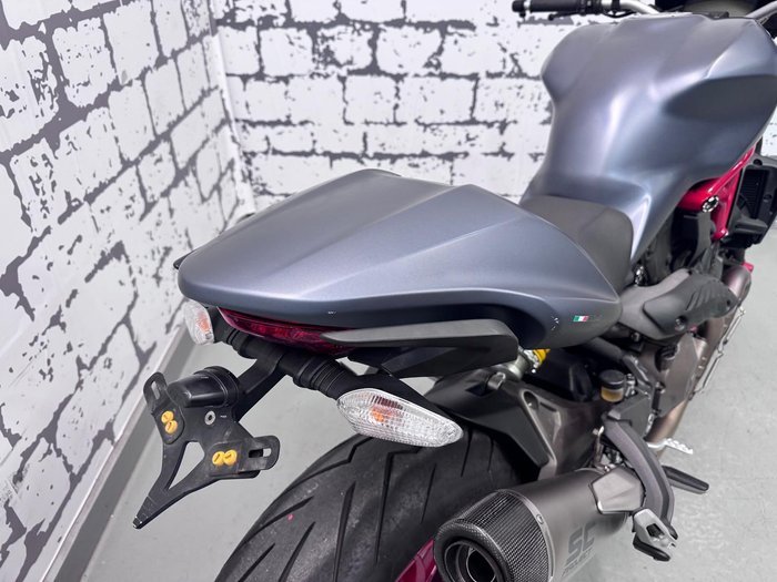 2017 Ducati Monster 821 Monster Grey
