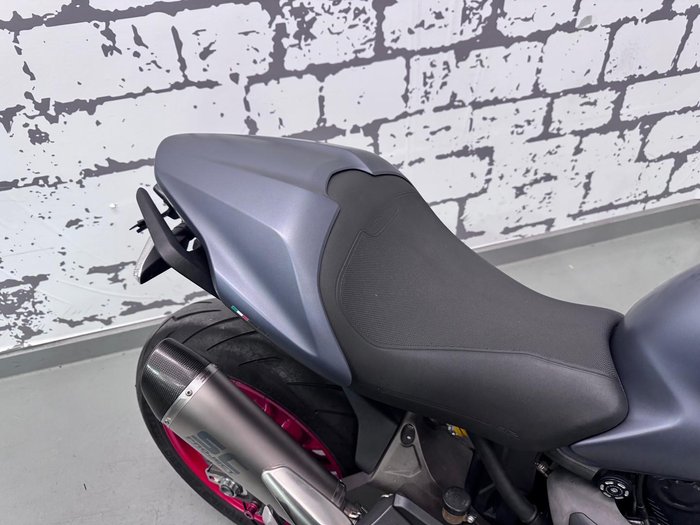 2017 Ducati Monster 821 Monster Grey