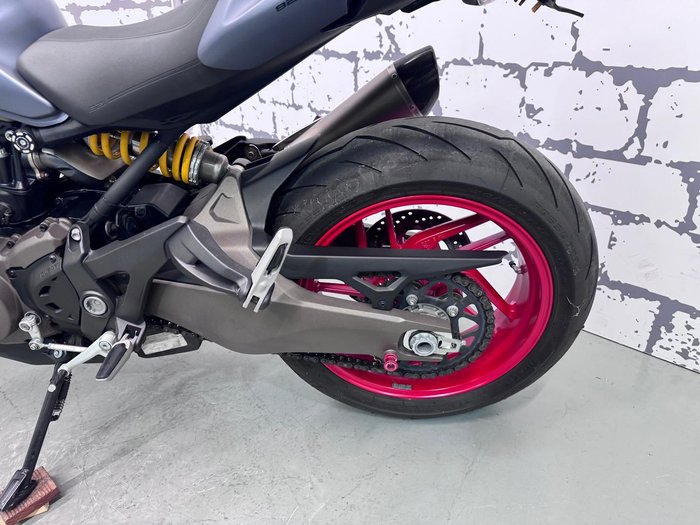 2017 Ducati Monster 821 Monster Grey