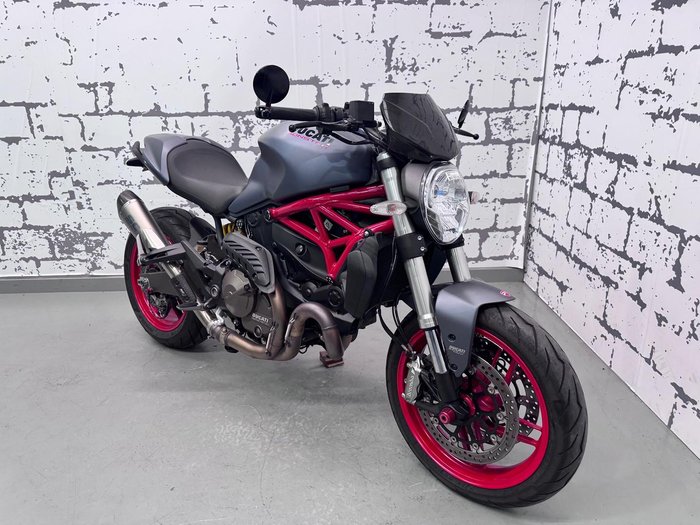 2017 Ducati Monster 821 Monster Grey