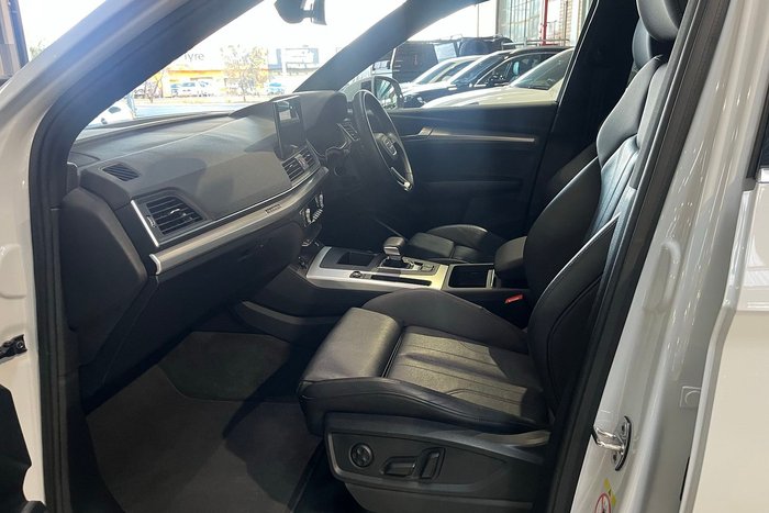 2025 Audi Q5 40 TDI Sport