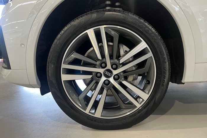 2025 Audi Q5 40 TDI Sport