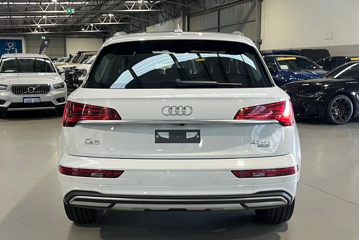 2025 Audi Q5 40 TDI Sport