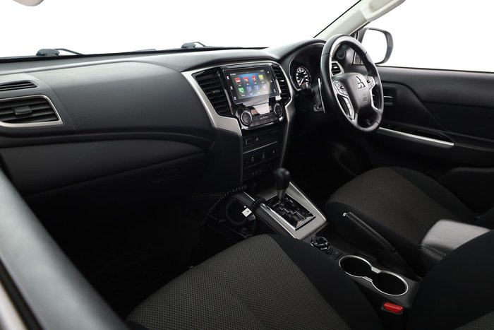 2023 Mitsubishi Triton GLS
