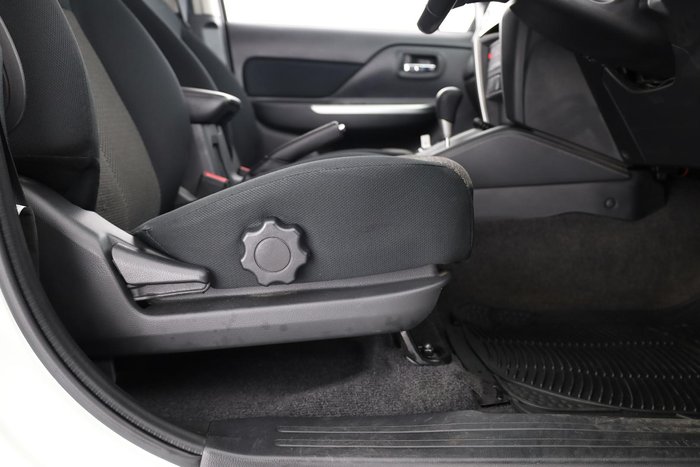 2023 Mitsubishi Triton GLS