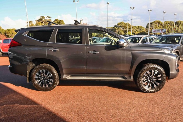 2022 Mitsubishi Pajero Sport Exceed