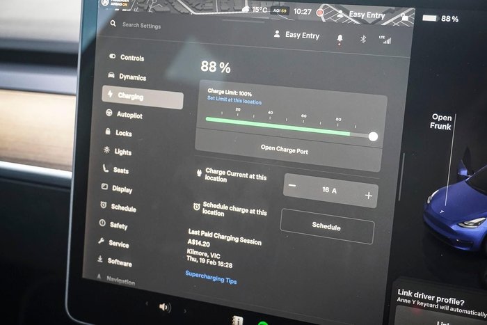 2022 Tesla Model Y Rear-Wheel Drive