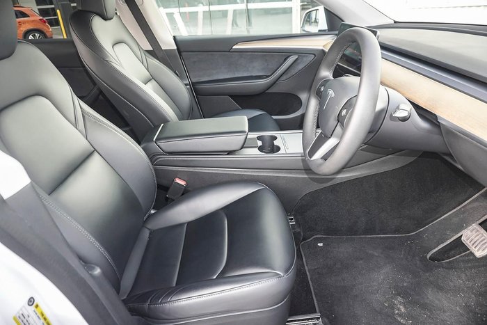 2022 Tesla Model Y Rear-Wheel Drive